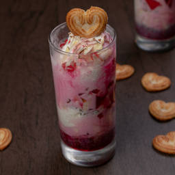 STRAWBERRY FALOODA