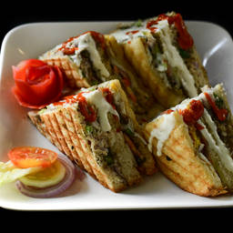Grilled Club Sandwich (Chicken)