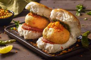 Vada Pav (1 Pc)