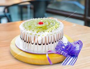 Eggless Kiwi Cake