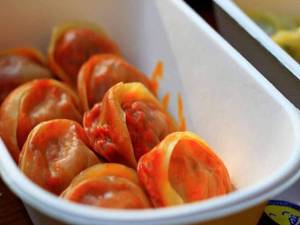 Butter Chicken Momos