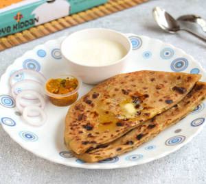 2 Aloo Pyaz Paratha