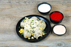 Cheese Corn Steamed Momos [6 Pieces]