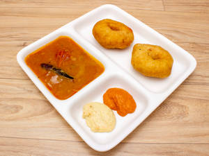 Sambar Vada (1 Pc)