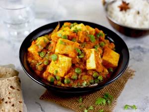 Matar  Paneer{Half}