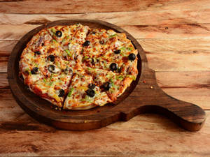 Barbeque Chicken Pizza (Medium)