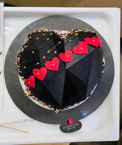 Pinata Cake Heart Shape