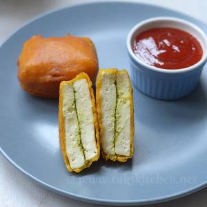 Paneer Pakora 1pcs