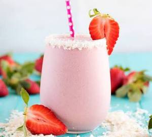 Tender Coconut Strawberry Fruit (750ml)