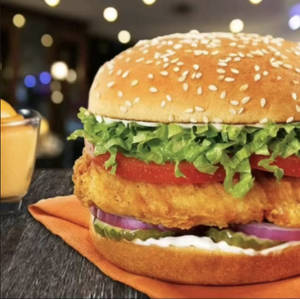 Crispy  Mexican Burger With Cheese