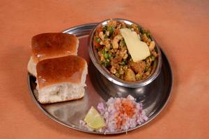 Boil Bhaji Pav