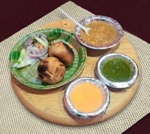 Paneer Litti + Chokha ( 2 Pcs)