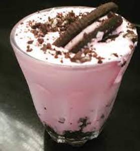 Strawberry Oreo Milkshake 