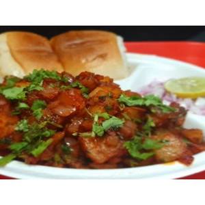 Alu Fry (With Pav)