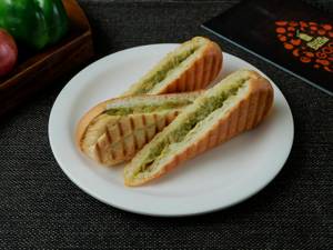 Hariyali Chicken Sandwich