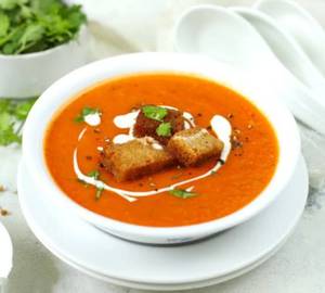 Panner Tomato Soup With Cream Onion And Capsicum