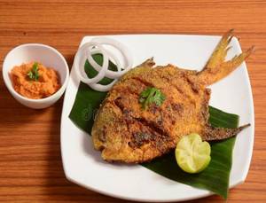 Pomfret (rawa Fry)