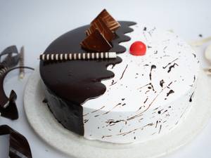 Choco Vanilla Cake                                                   