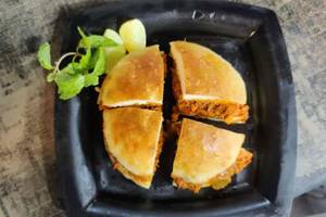 Chicken Naan Sandwich
