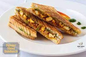 Makhani Sandwich