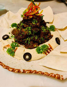 Hummus With Spiced Lamb