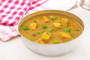 Matar paneer