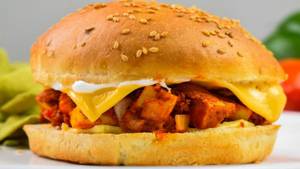 Tandoori Paneer Burger