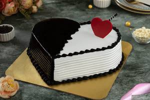 Chocolate Vanilla Heart Shape Cake