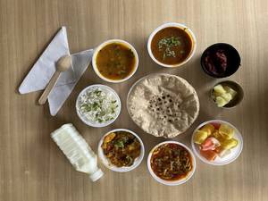 1 Gujrati Sabji Roti Combo