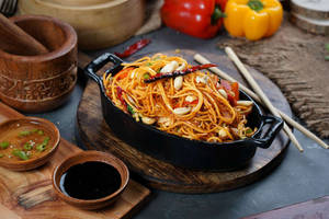 Schezwan Veg Noodles