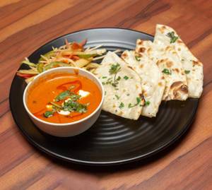Cheese Naan With Gravy