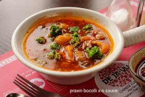 PRAWNS BROCCOLI X-O SAUCE