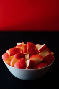 Red Apple  Fruit Bowl (300 Gms -320 Gms )