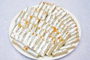 Kaju pista roll