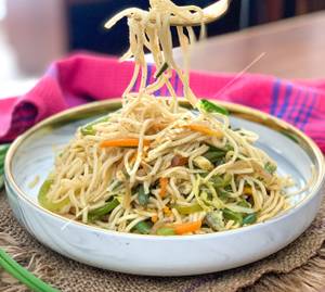 Veg. Hakka Noodles