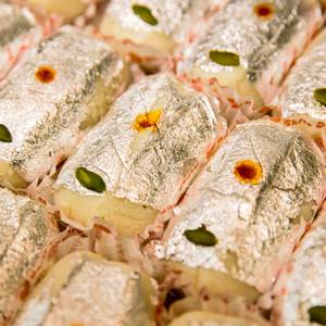 Cream Cham Cham (1 Piece)