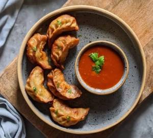 Paneer Fried Momos [ 6 Pieces]