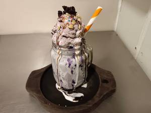 Black Current Mud Shake