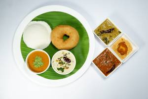Single Idli Single Wada