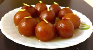 Gulab Jamun (1 Pc)