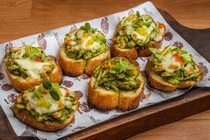 Roasted Chicken & Pesto Bruschettas