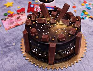 Kitkat Cake