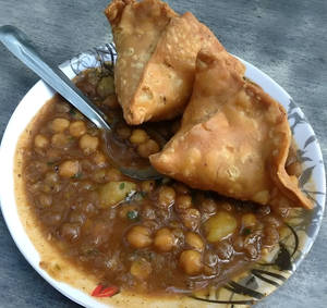 Tikki samosa mix chaat
