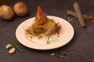 Peri Peri Aloo Samosa ( 2 Pieces )