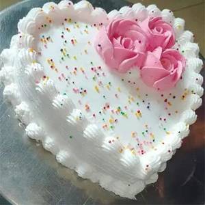 Vanilla Heart Shape Cake                                                     