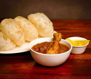 Chicken Kosha, Luchi & Chaatni