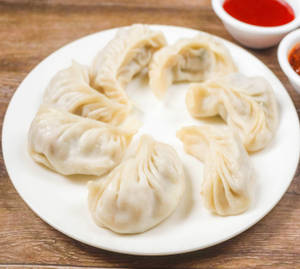Chicken Cheesy Momos