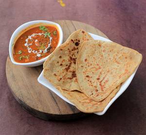 Dal Makhani with Plain Paratha 2pc