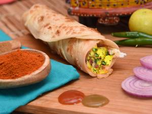 Egg Aloo Roll