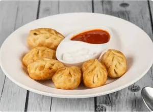 Veg. Fried Momos (6Pcs)